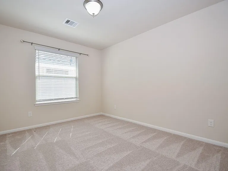 2738 Meandering Elm Trl — Photo 20