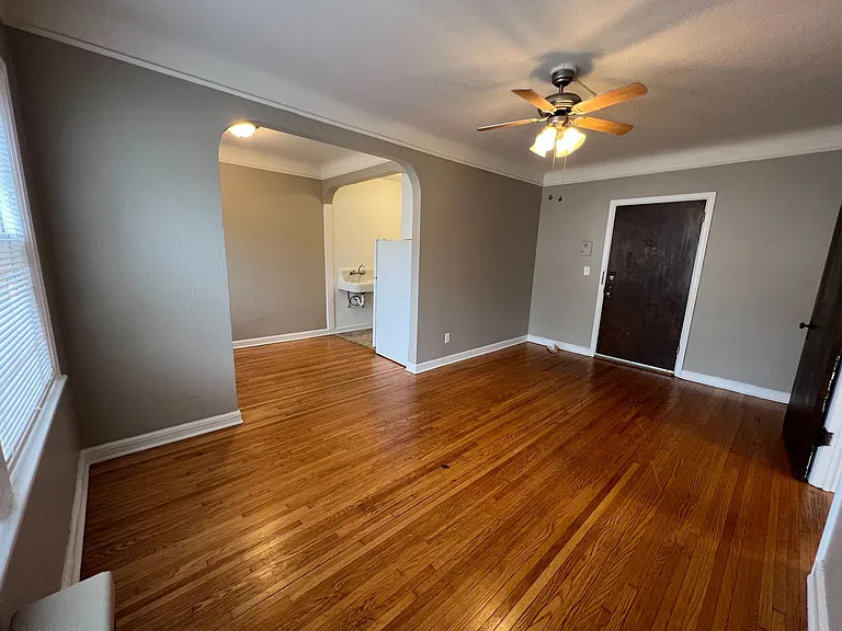 Stevens Square Apartments — Photo 55