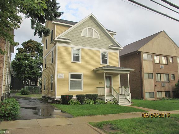 Exterior 2016