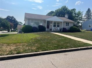 26 Kent St, Cumberland, RI 02864