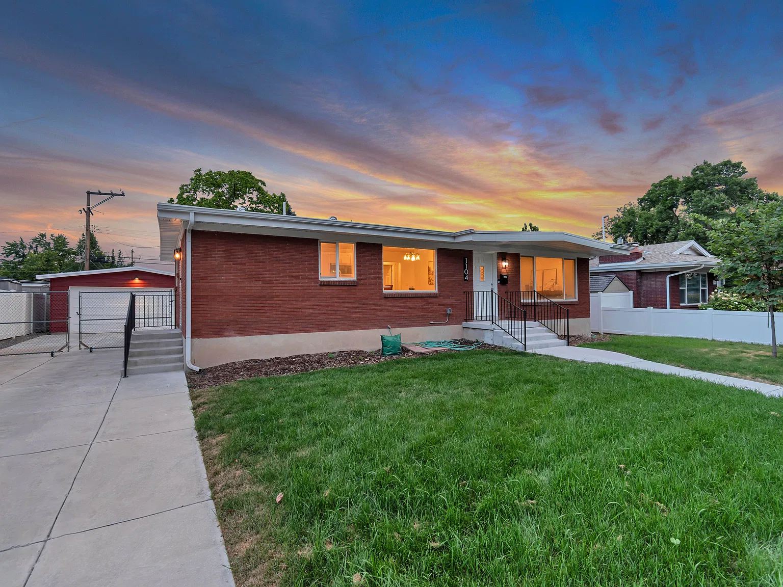 5 bed, 2049 sqft, $775 — Photo 2