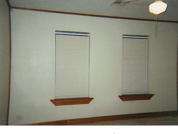 Exterior wall in front bedroom room