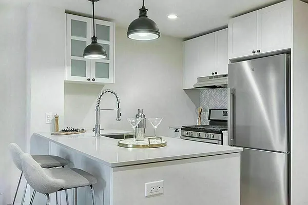 Rented by Zjama Realty Corp | media 2