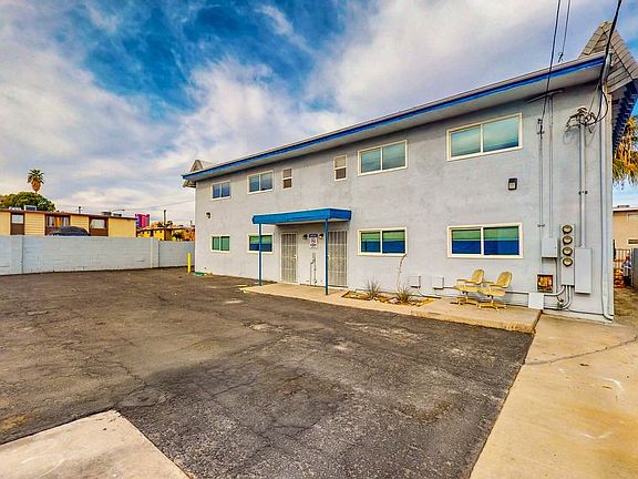 3rd image of 1069 Sierra Vista Dr #1
