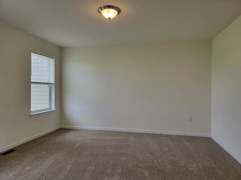 30 Howard Dr — Photo 25