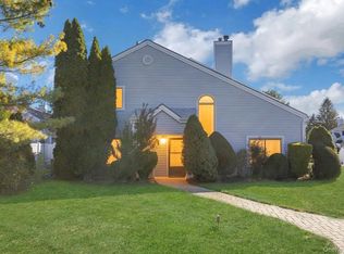 24 Leisure Way, Mohegan Lake, NY