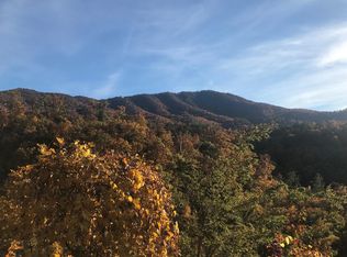 15 Smithfield Rd, Coker Creek, TN 37314