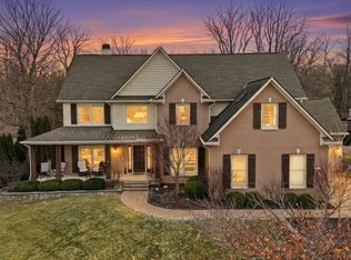 9986 Springstone Rd, McCordsville, IN 46055