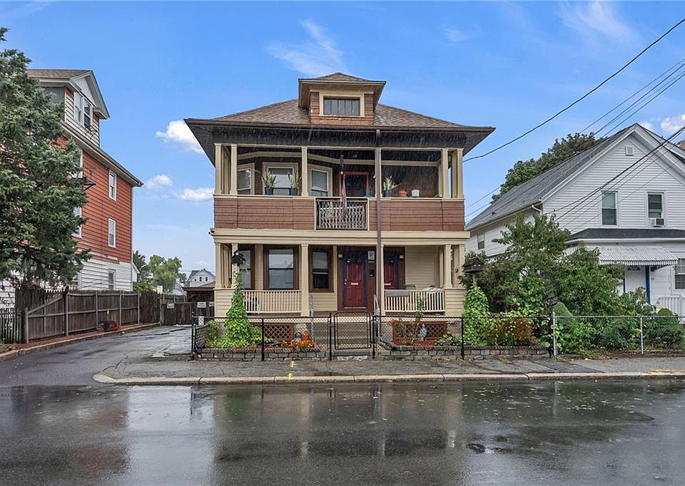 1st image of 95 Thomas Ave