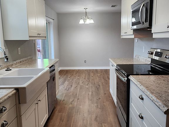 2nd image of 405 Cole Ave