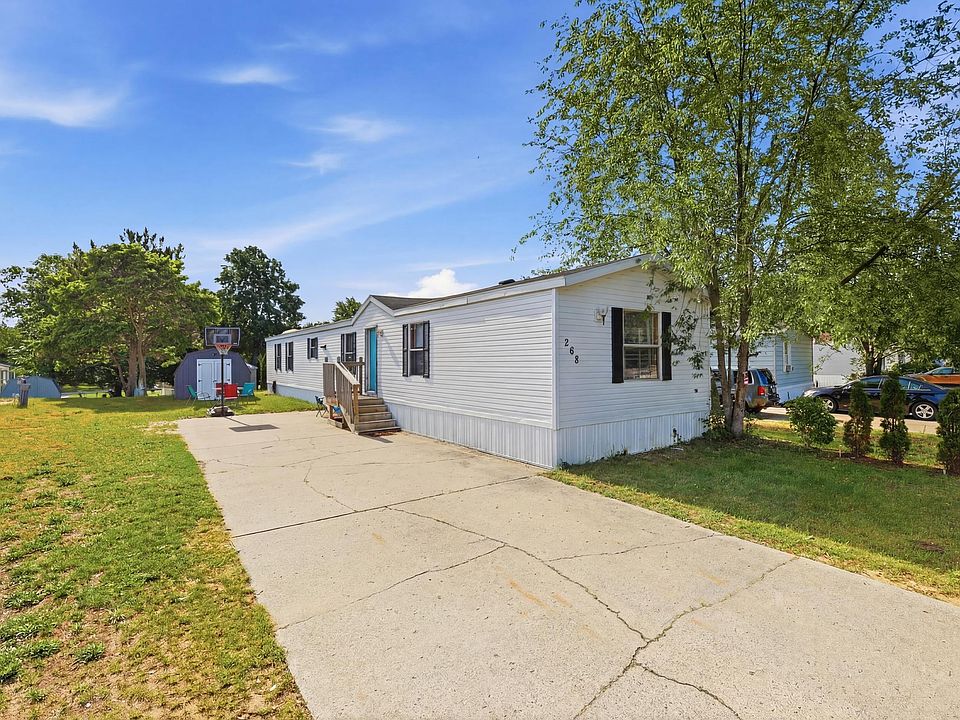 1st image of 3611 Butternut Dr #268