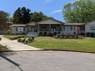 1414 Dale Cir SE, Huntsville, AL 35801