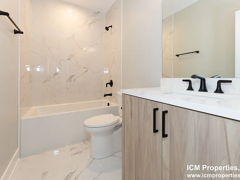 2922 W Logan Blvd #3 — Photo 7