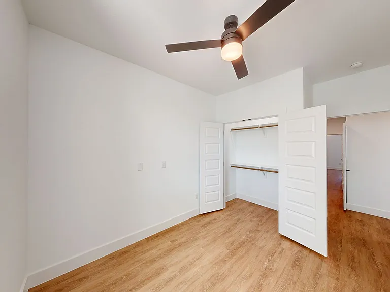 3200 SW 2nd St — Photo 50