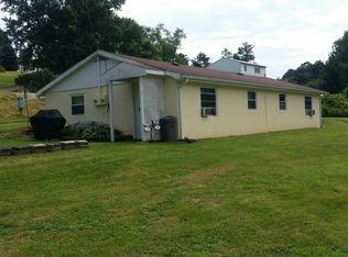 10175 Porter Ln, Athens, OH 45701