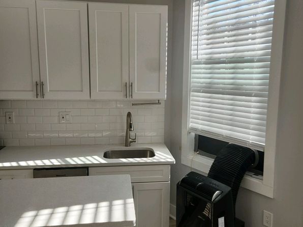 149 Peachtree Cir NE #11