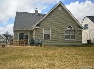 56 Golden Spruce Dr, Calverton, NY 11933