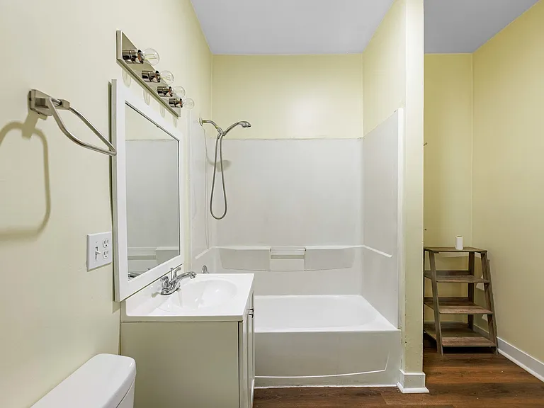 4847 W Potomac Ave #2 — Photo 17