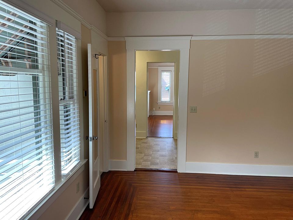 1st image of 3341 1/2 1st Ave