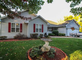 1349 Wendy Ln, Carthage, MO 64836