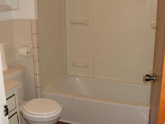 5th image of 776-78 Akron Blvd