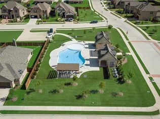 233 Bentley Dr, Midlothian, TX 76065