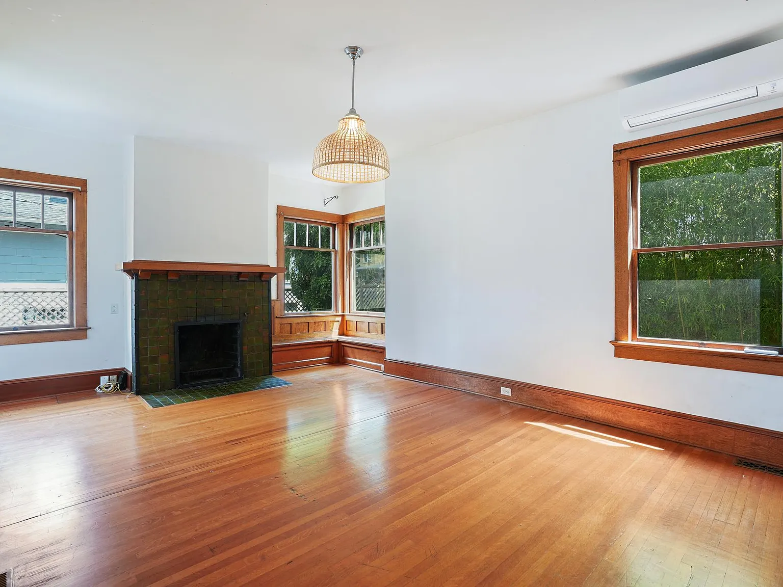1 bed, 639 sqft, $1,875 — Photo 3