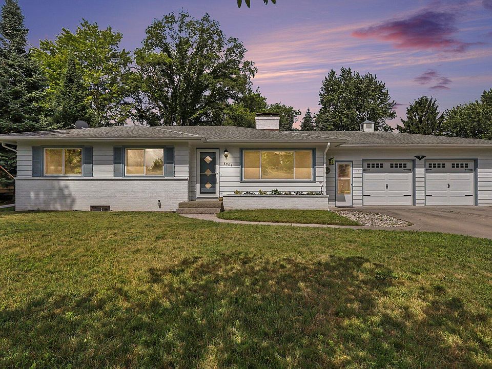 1st image of 8904 Dolphin St