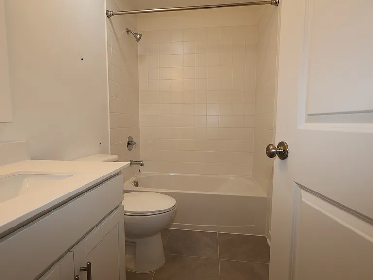 43 Basswood St — Photo 6