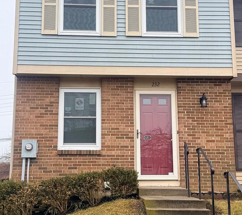 1st image of 232 Canfield Ter