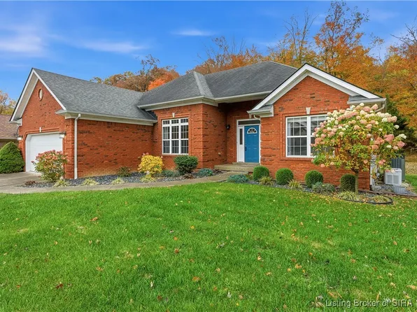 1807 Sterling Oaks Drive, Sellersburg, IN 47172