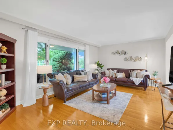 182 Derrydown Rd, Toronto, ON M3J 1R8