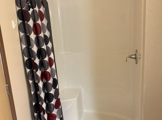 105 13th St S #204, Hettinger, ND 58639