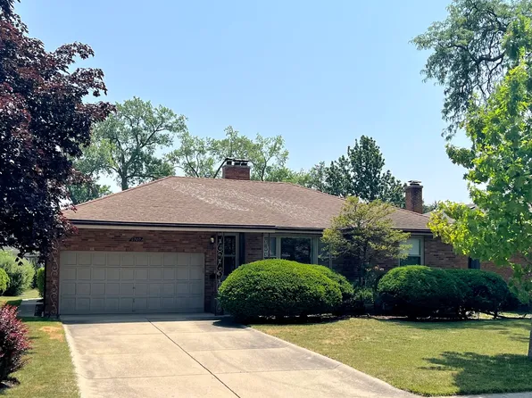 6709 N Knox Ave, Lincolnwood, IL 60712