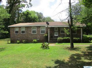 304 Robinson Rd, Huntsville, AL 35811