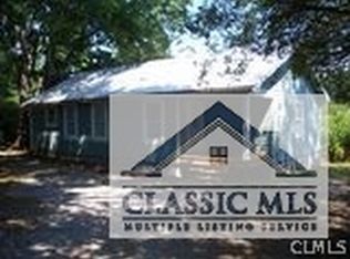 117 E 2nd St, Colbert, GA 30628