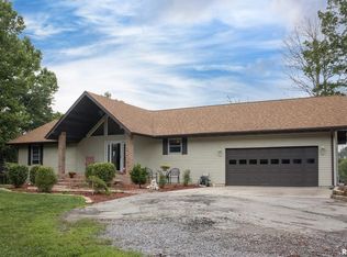 3448 Levee Rd, Centralia, IL 62801