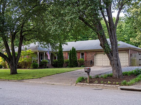 3rd image of 12914 Fitzhugh Dr