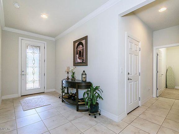 4th image of 193 Alegria Cir