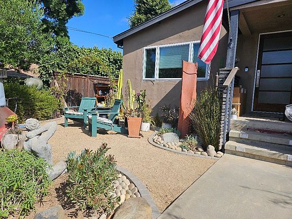 3rd image of 3950 Chippewa Ct