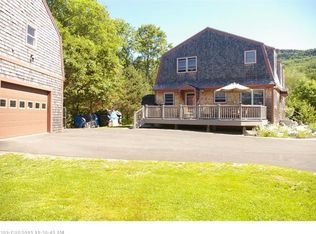 346 Turnpike Dr, Camden, ME 04843