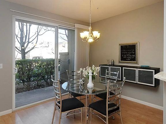4th image of 1014 Esparanza Way