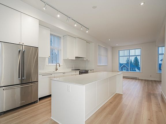 5th image of 1331 Olmsted St #173