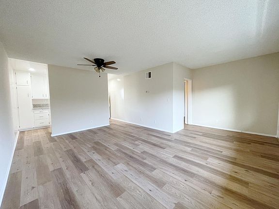 5th image of 266 S El Molino Ave APT 35