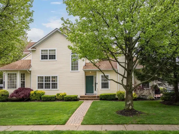 2 Blueberry Court #-, Melville, NY 11747