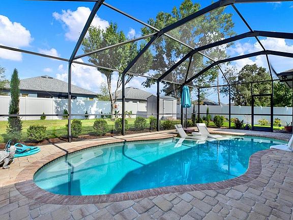 2nd image of 652 TIERRA DRIVE
