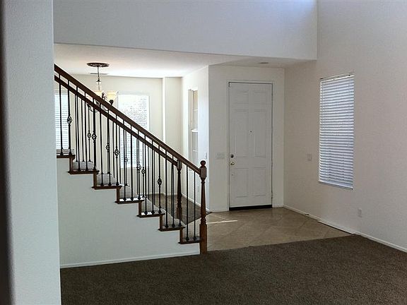 3rd image of 36041 Blackstone Cir