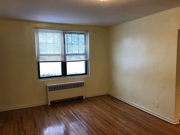 5th image of 6988 136th St #1L