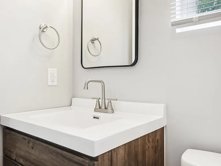 2805 N Talbott St #B — Photo 17