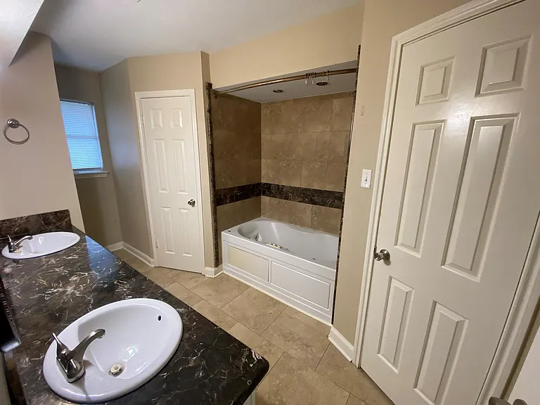 15811 Part Dr — Photo 13